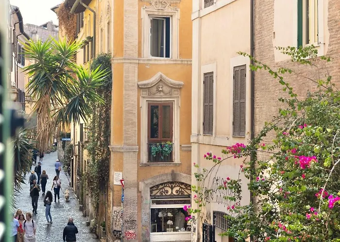 Selene Charme In The Heart Of Trastevere